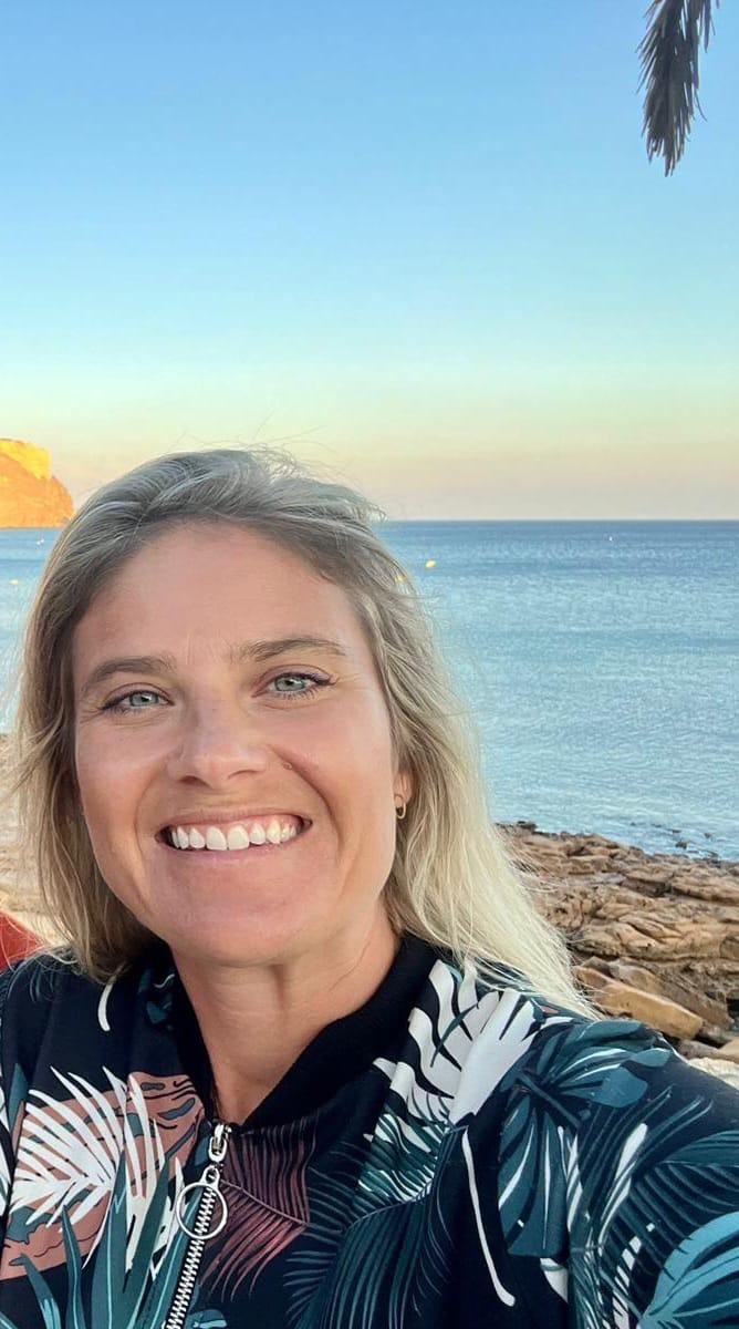 Sarah, secrétaire Parapente Méribel